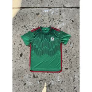 Mexico National Team Soccer Jersey – Green/Red (Size L, Chevron Pattern)